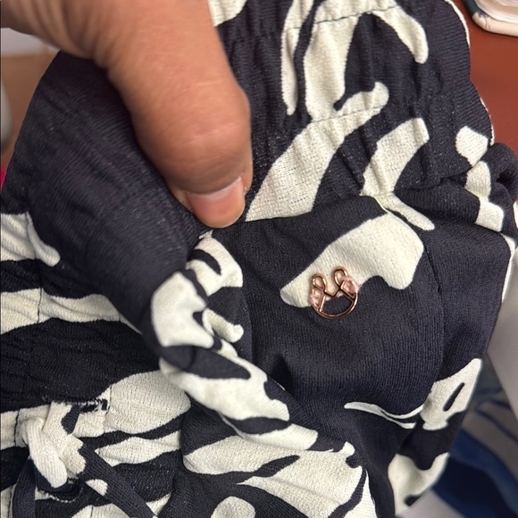 Maaji Black and White Floral Print Pants OS - Picture 5 of 5